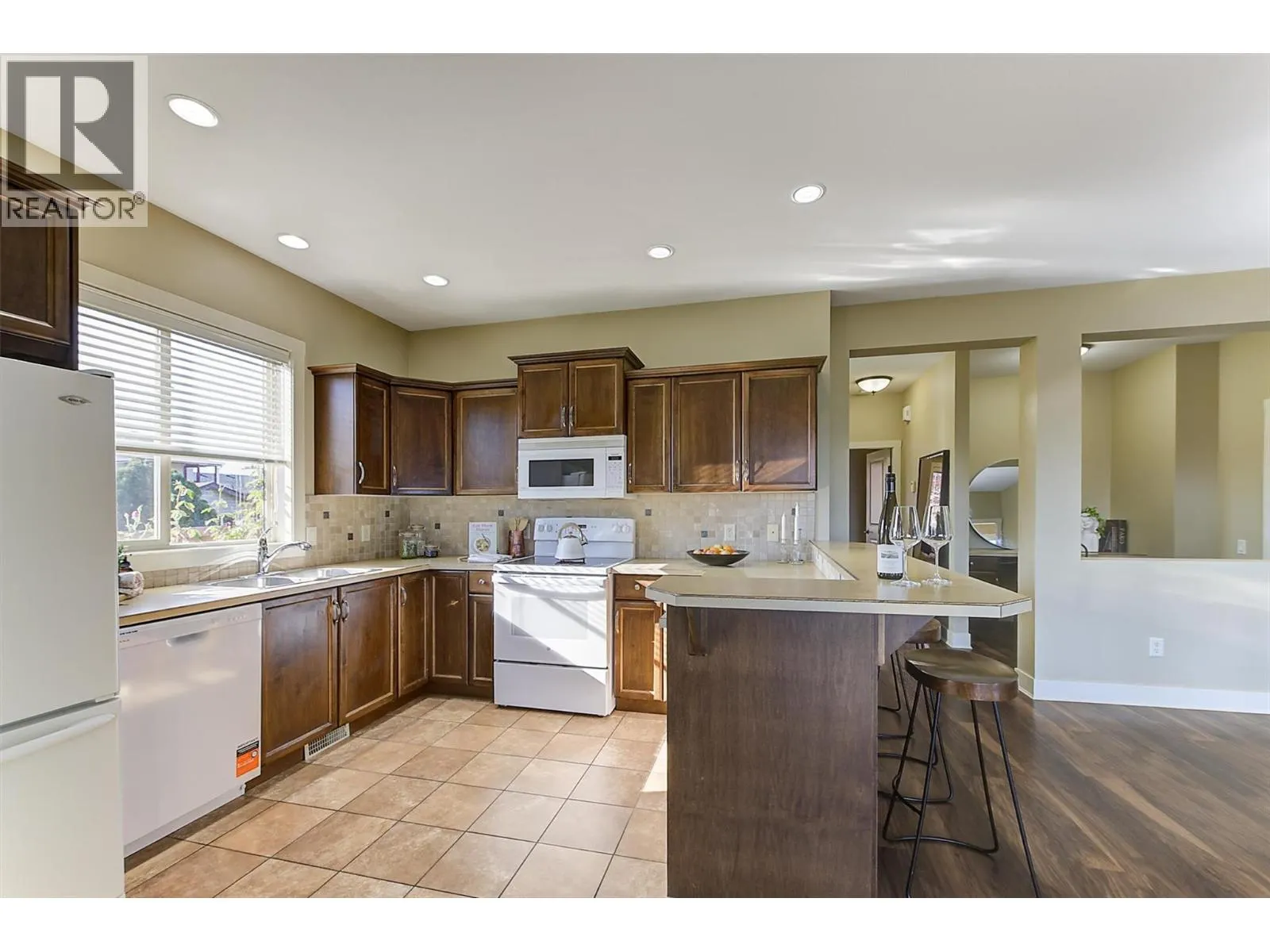 3843 Sonoma Pines Drive