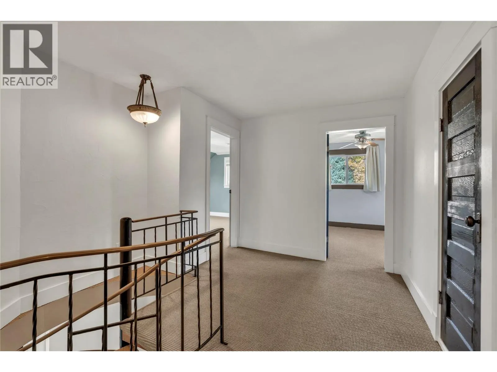 410 Upper Bench Road N