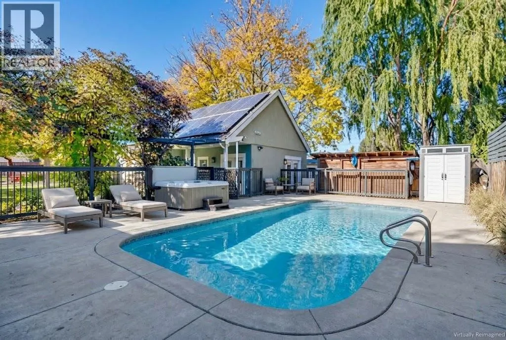 410 Upper Bench Road N