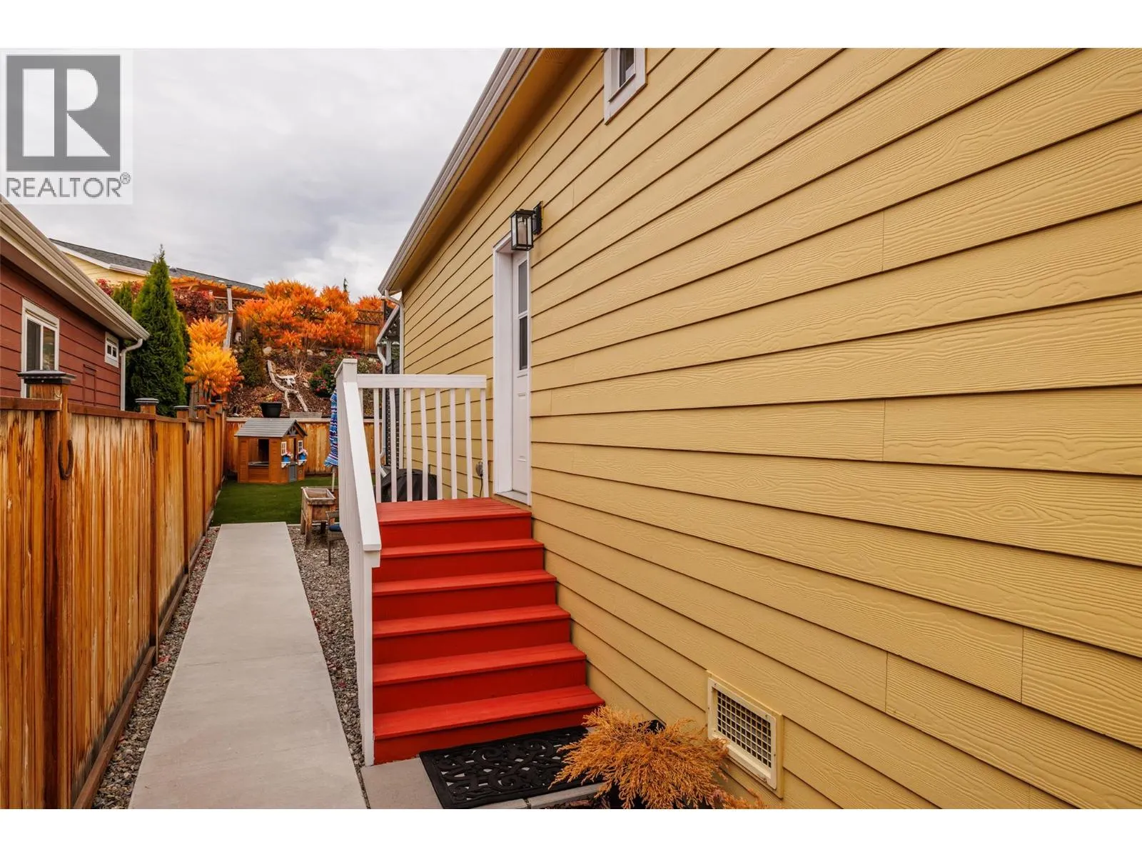 2440 Old Okanagan Highway Unit# 514