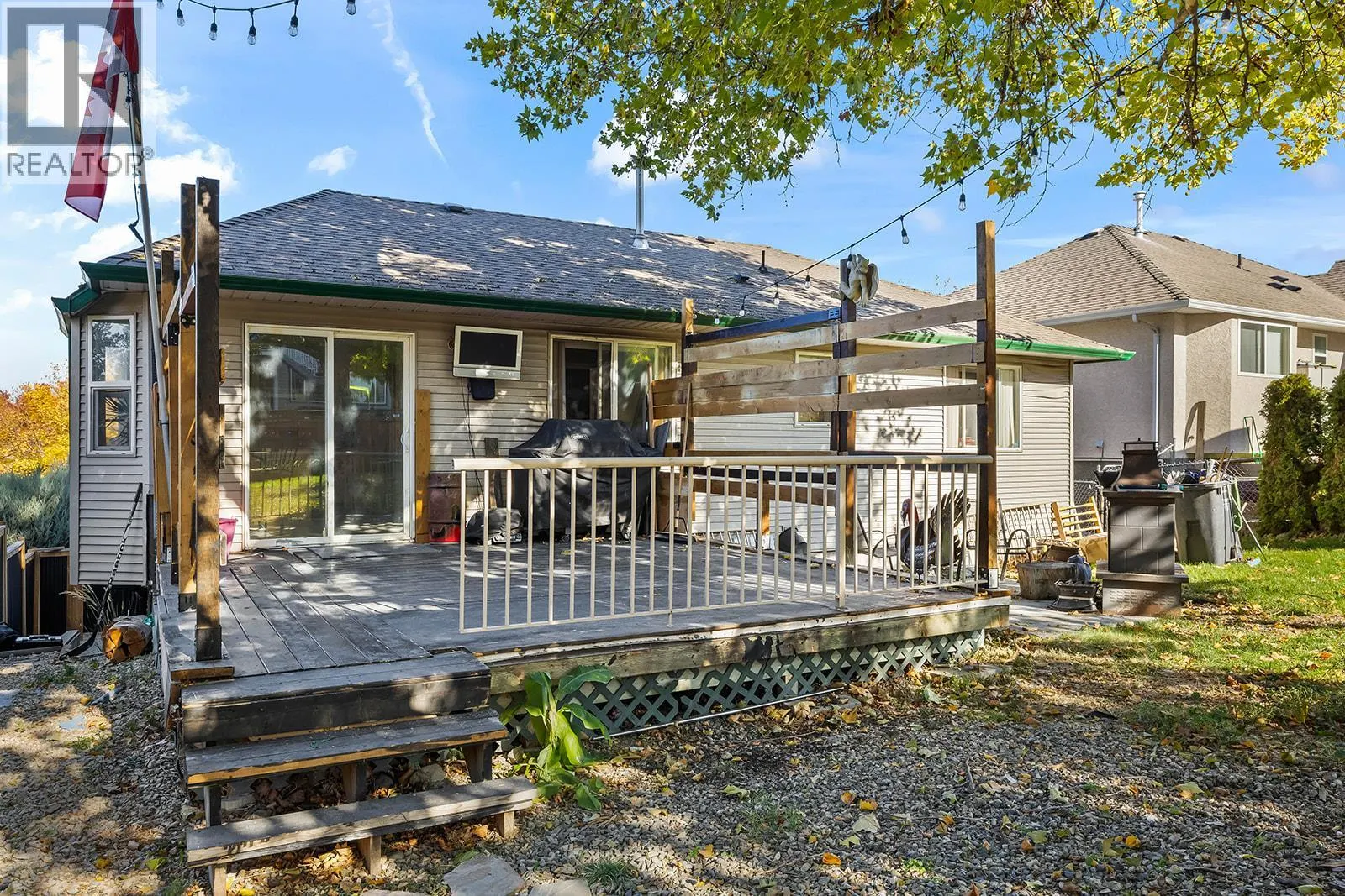533 Harrop Avenue