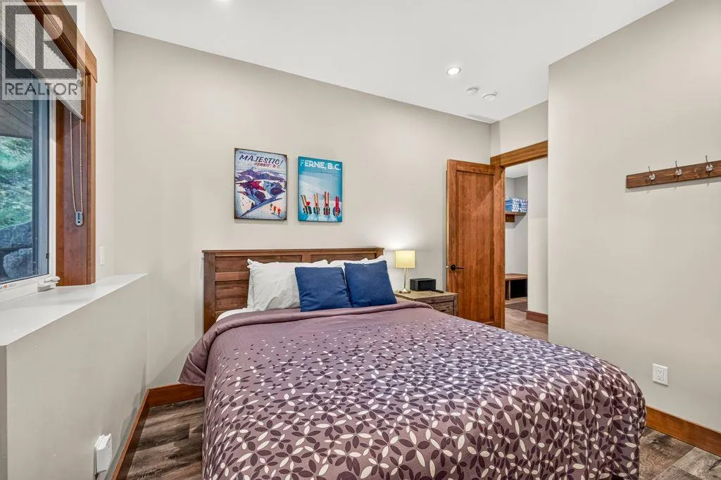 5258 Highline Drive