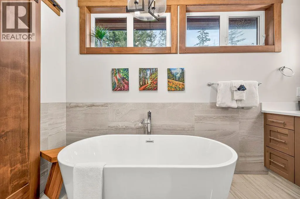5258 Highline Drive