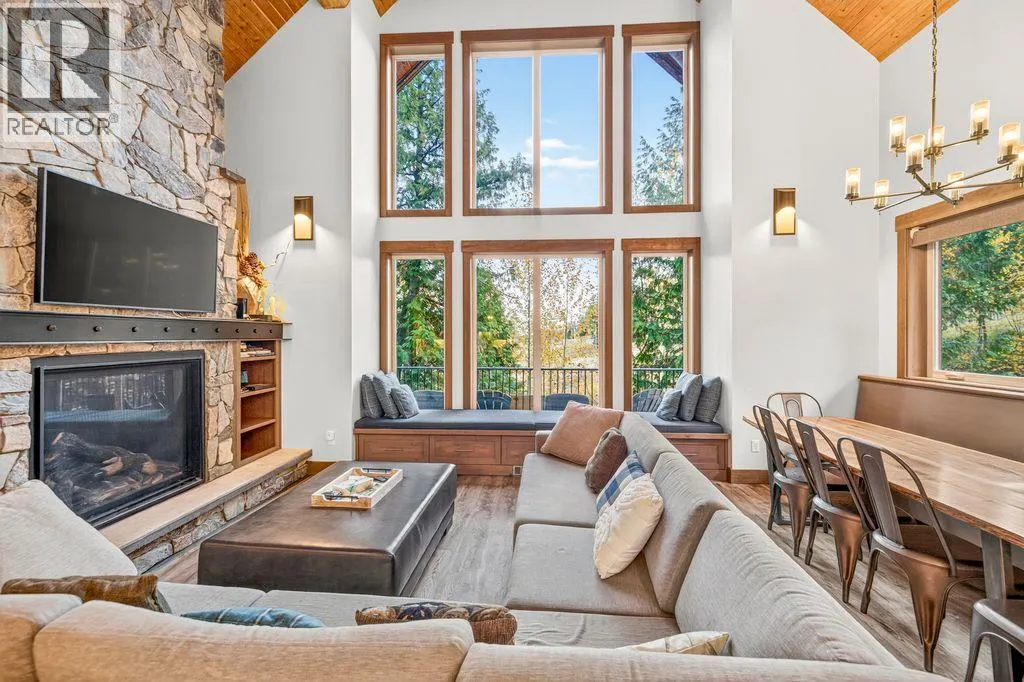 5258 Highline Drive