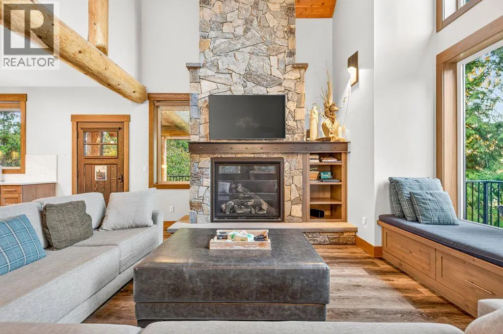 5258 Highline Drive