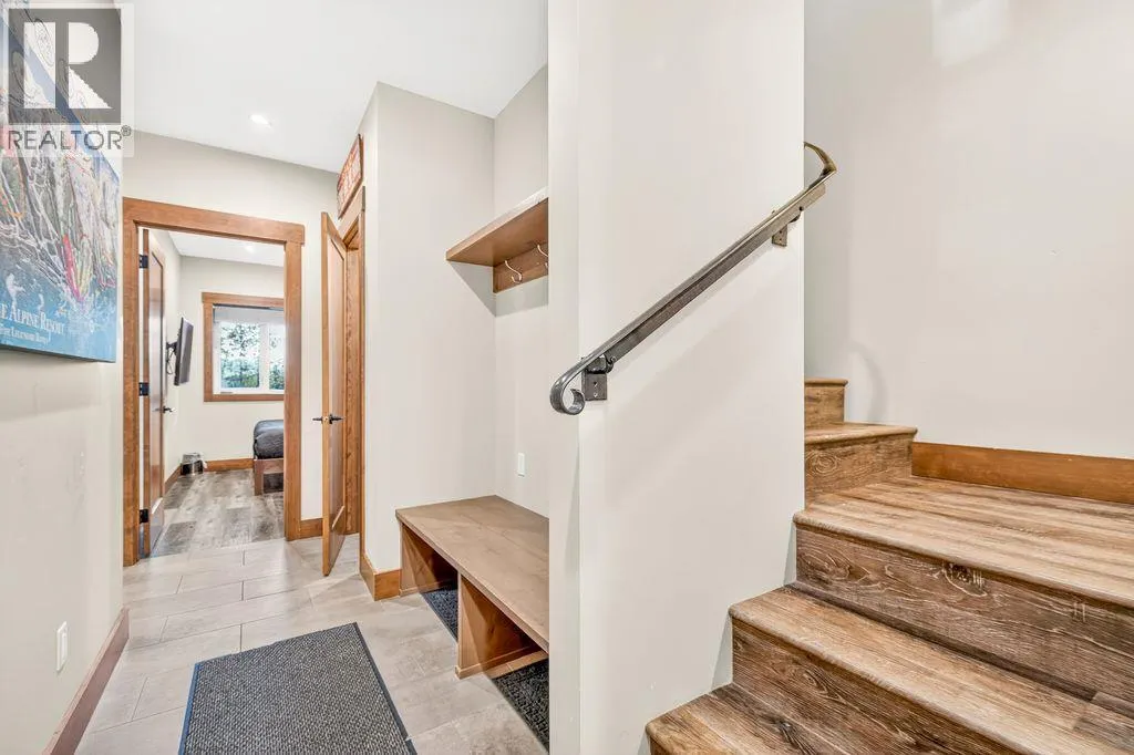 5258 Highline Drive