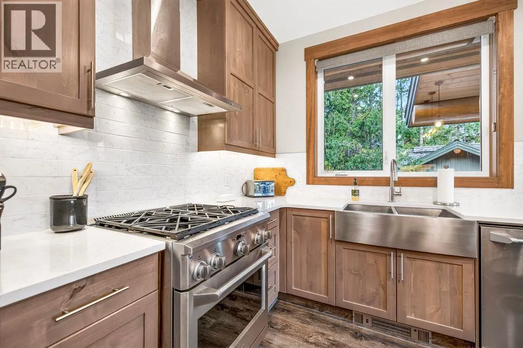 5258 Highline Drive