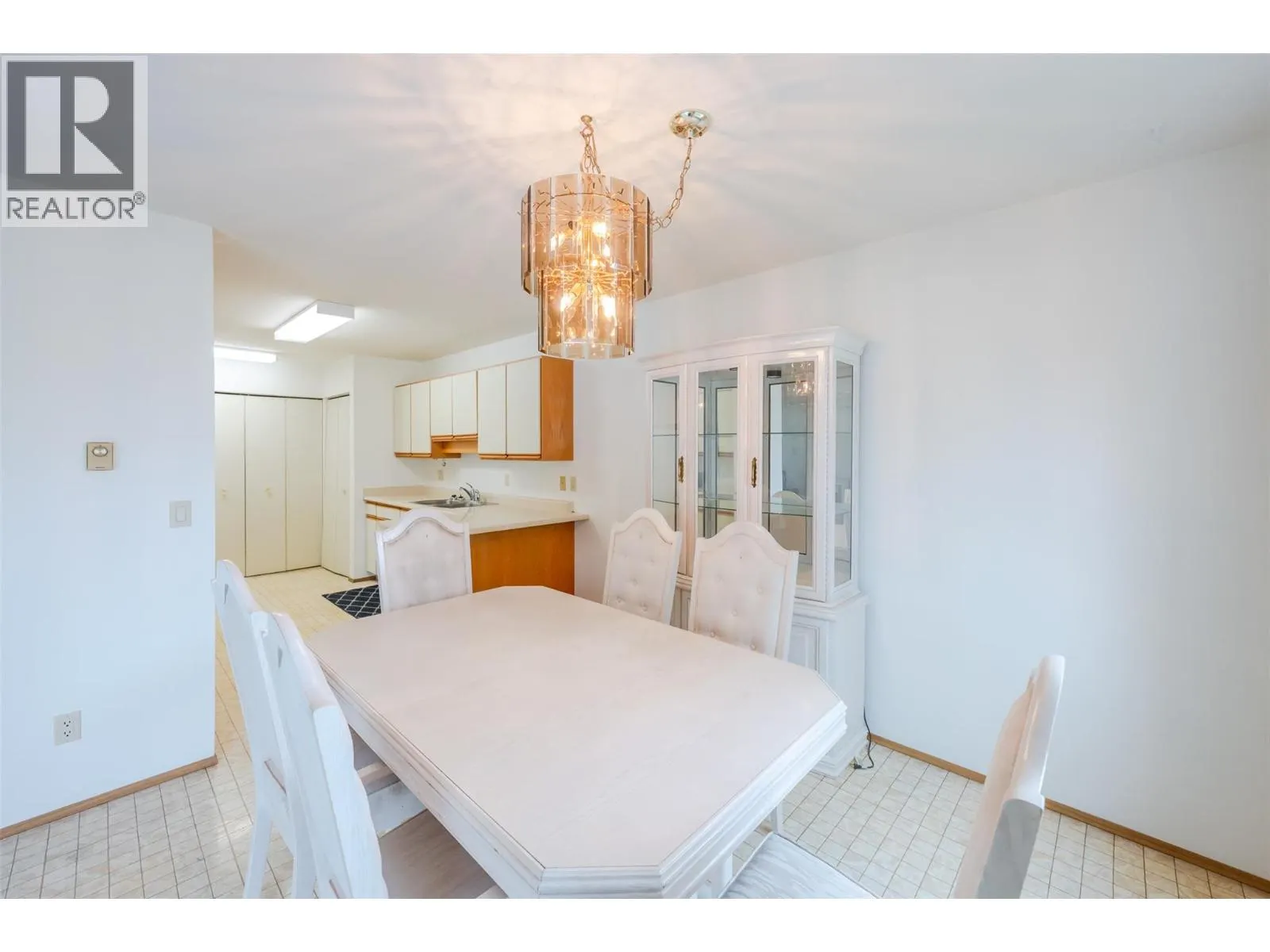 232 Kinney Avenue Unit# 105