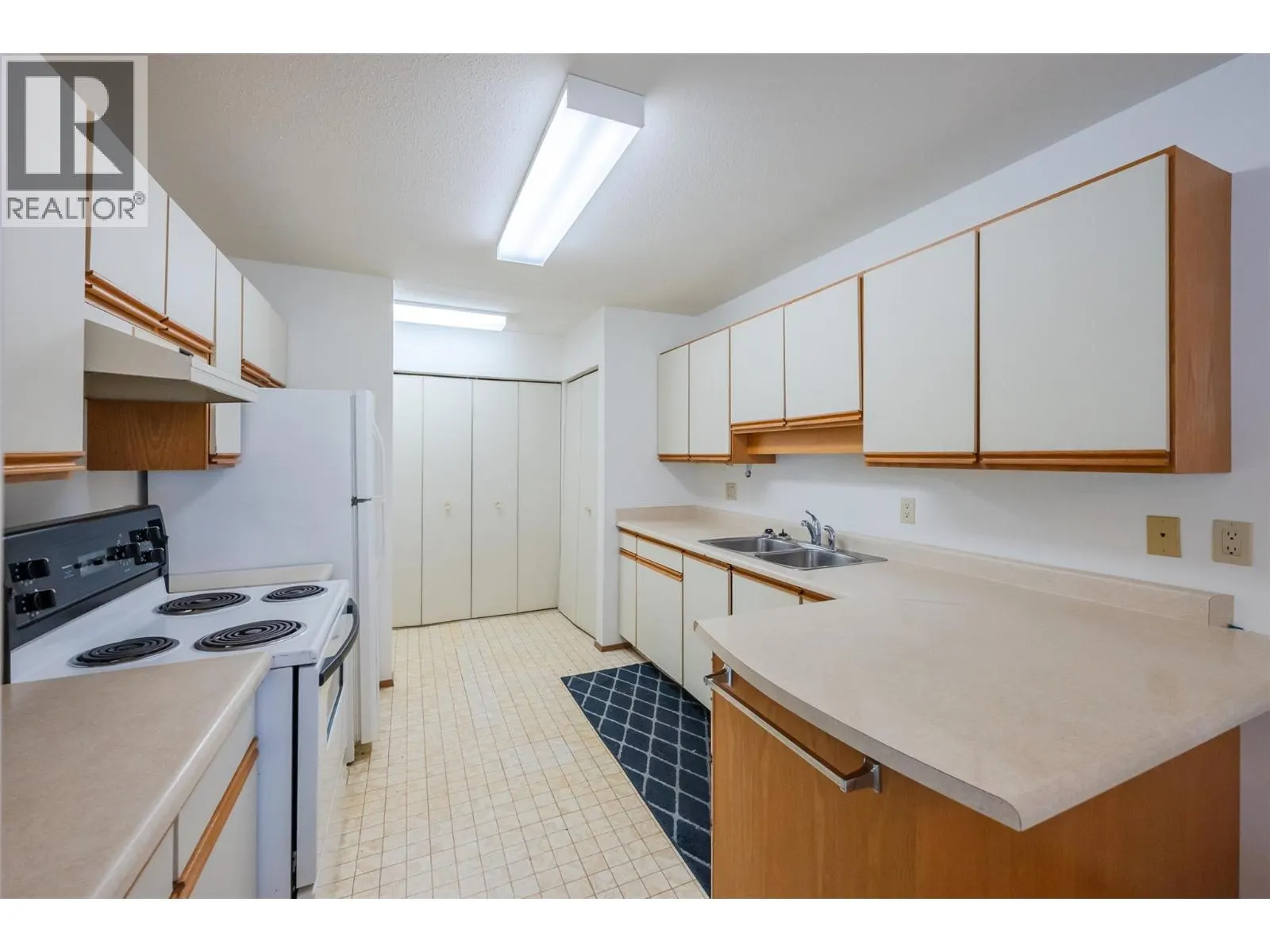 232 Kinney Avenue Unit# 105