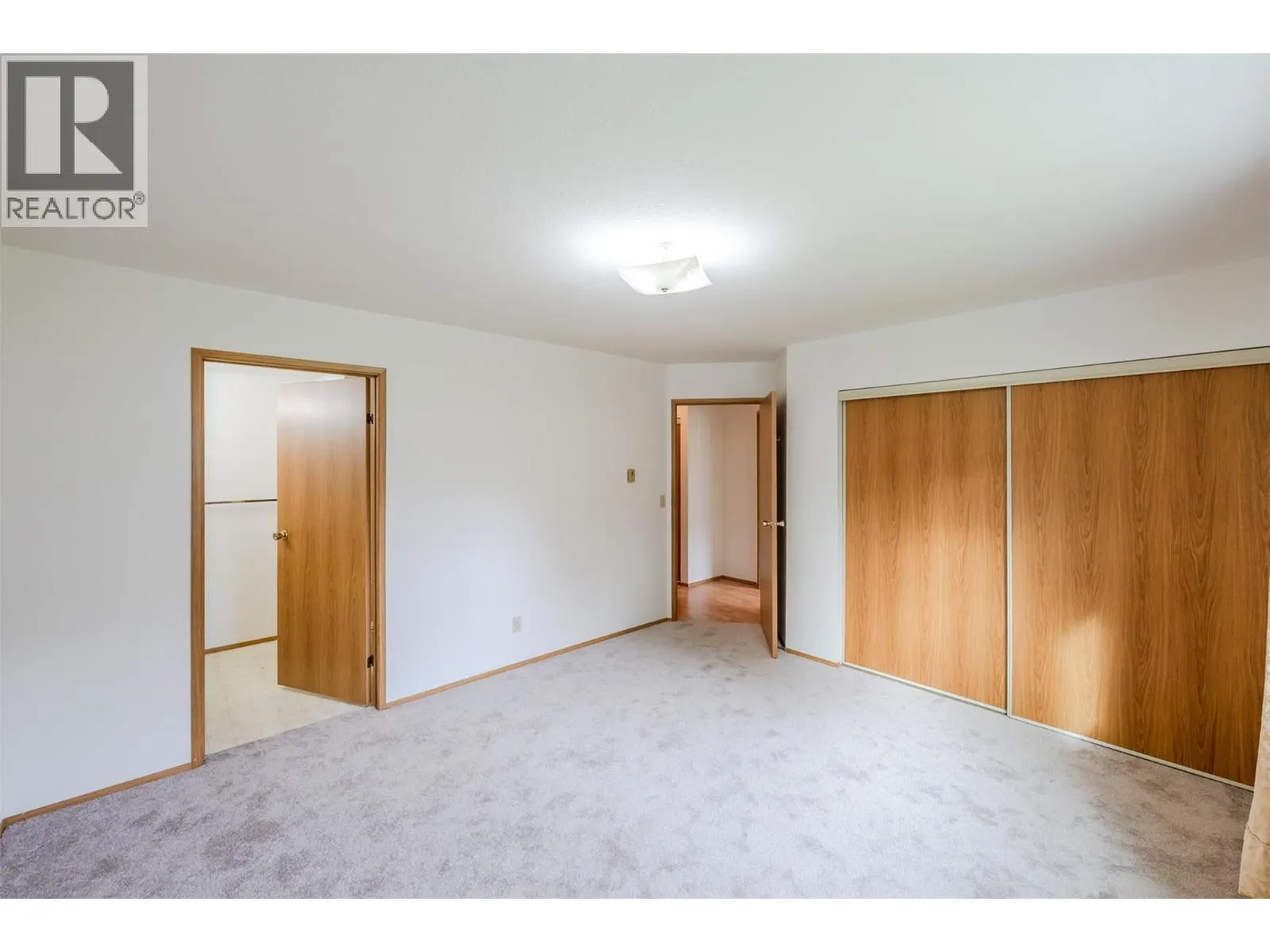 232 Kinney Avenue Unit# 105