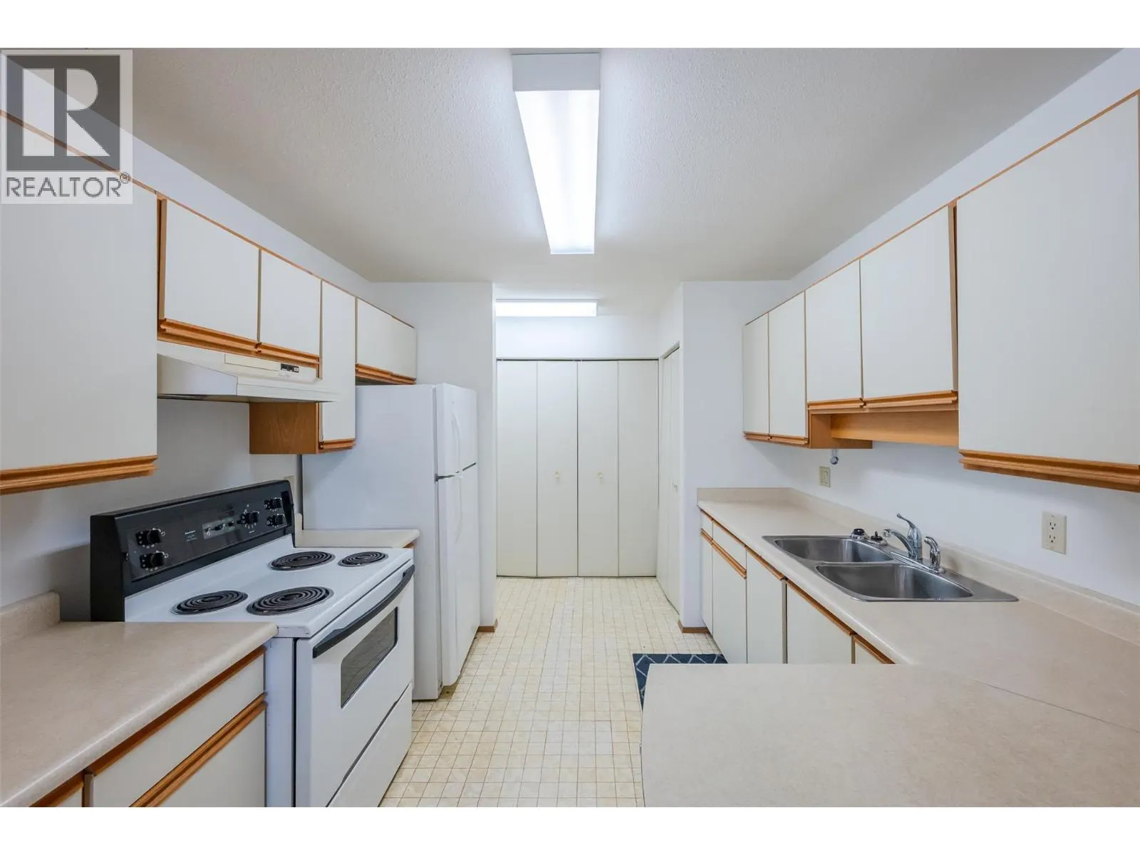 232 Kinney Avenue Unit# 105