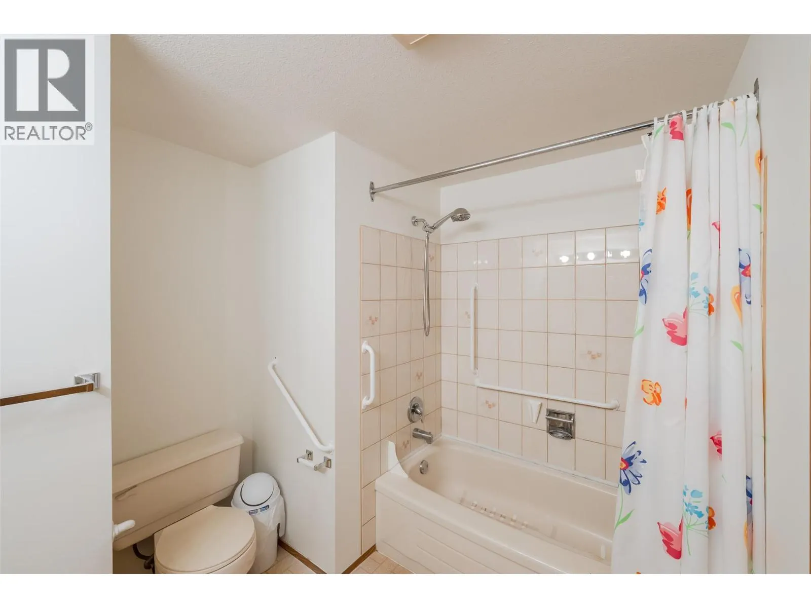 232 Kinney Avenue Unit# 105