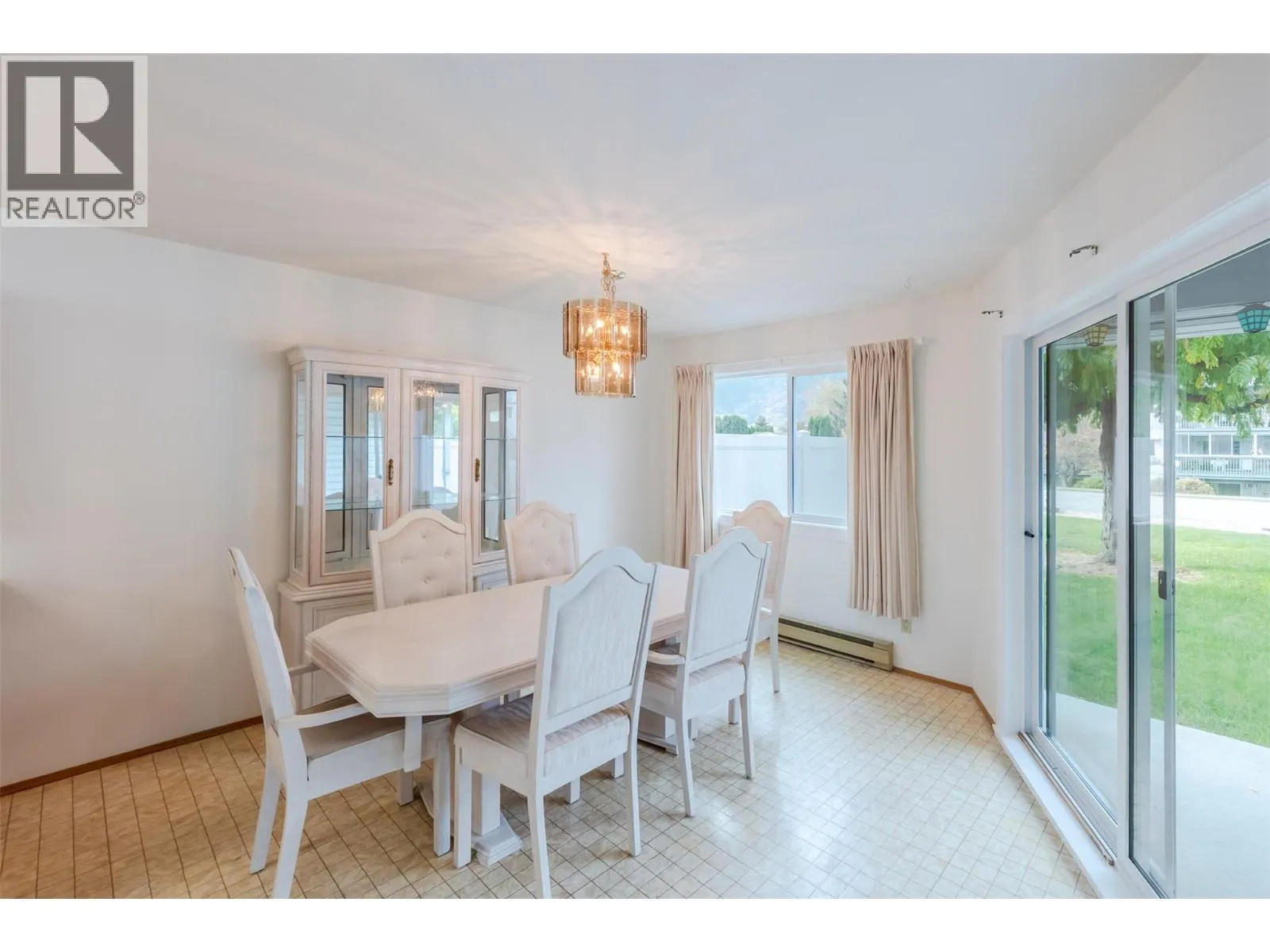 232 Kinney Avenue Unit# 105