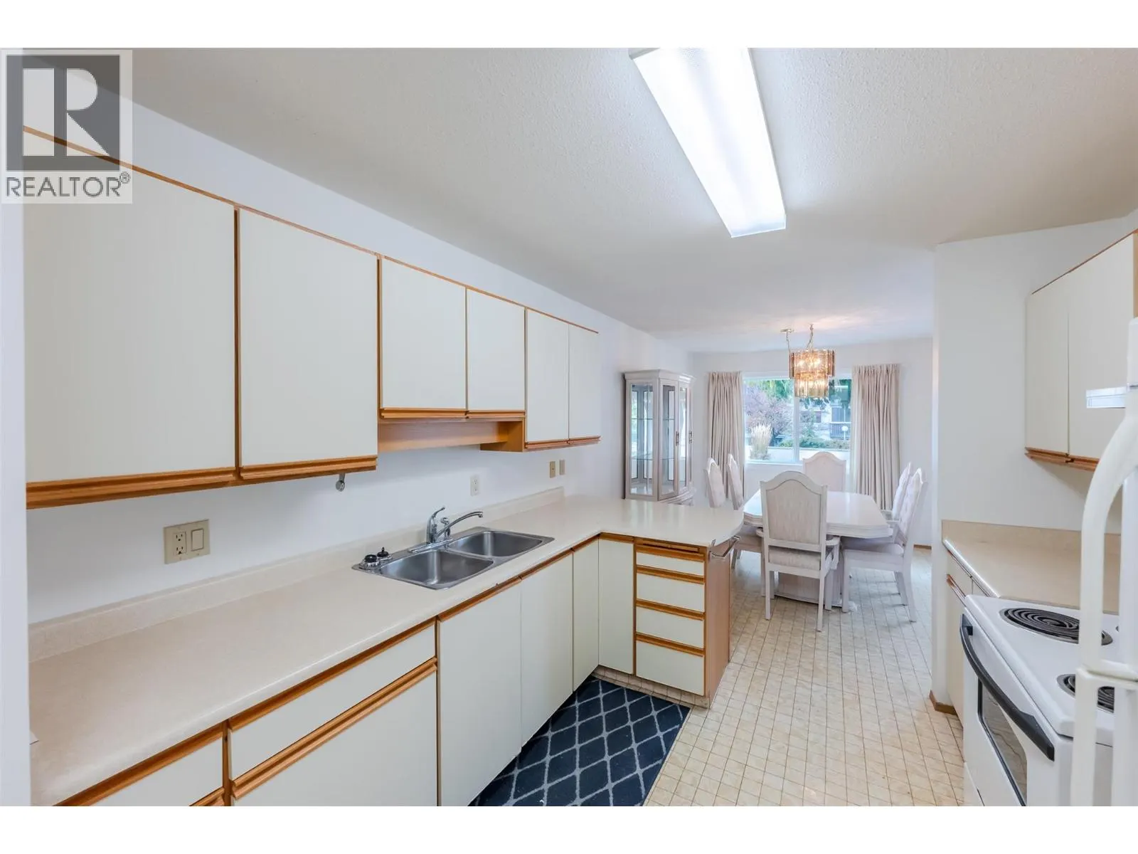 232 Kinney Avenue Unit# 105
