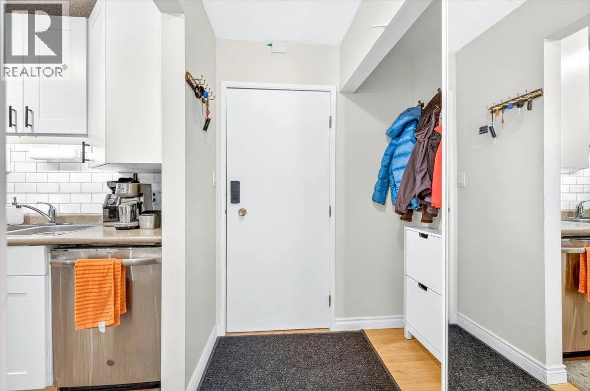 30 RIDGEMONT Avenue Unit# 204