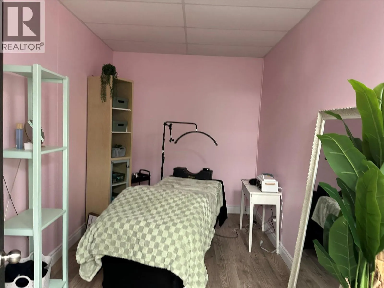 304 Martin Street Unit# 101/102
