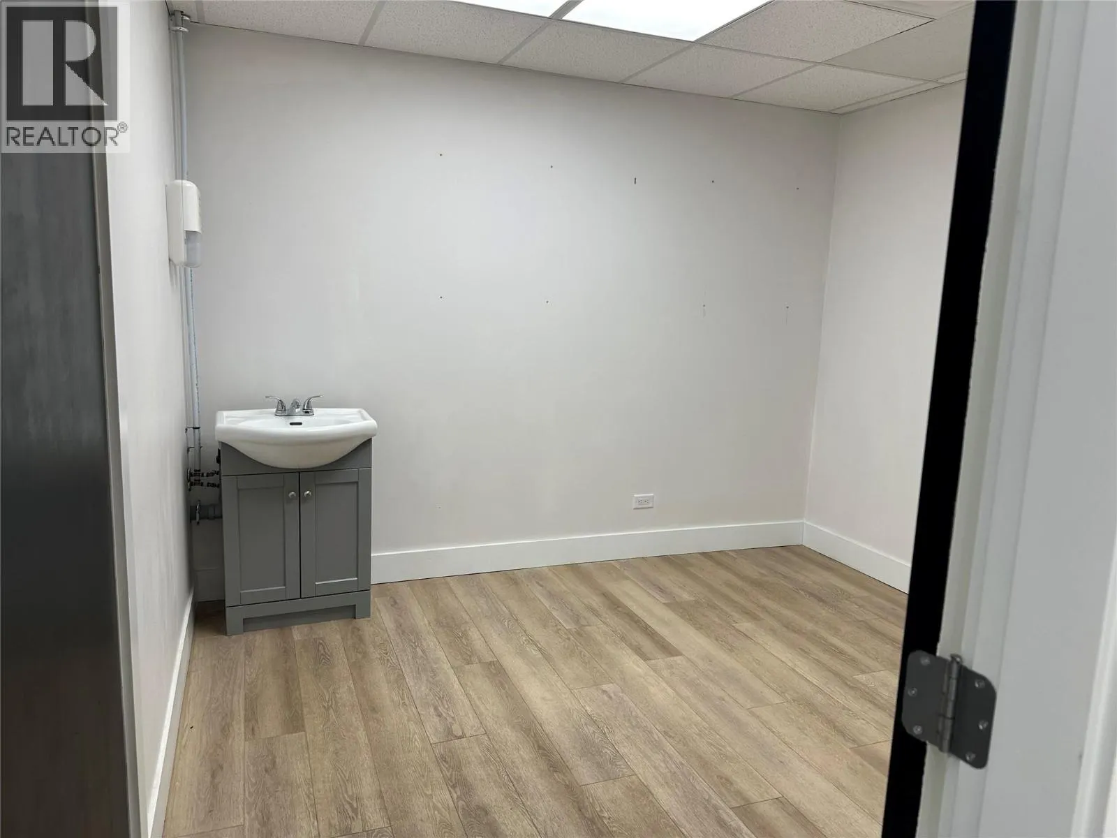 304 Martin Street Unit# 101/102