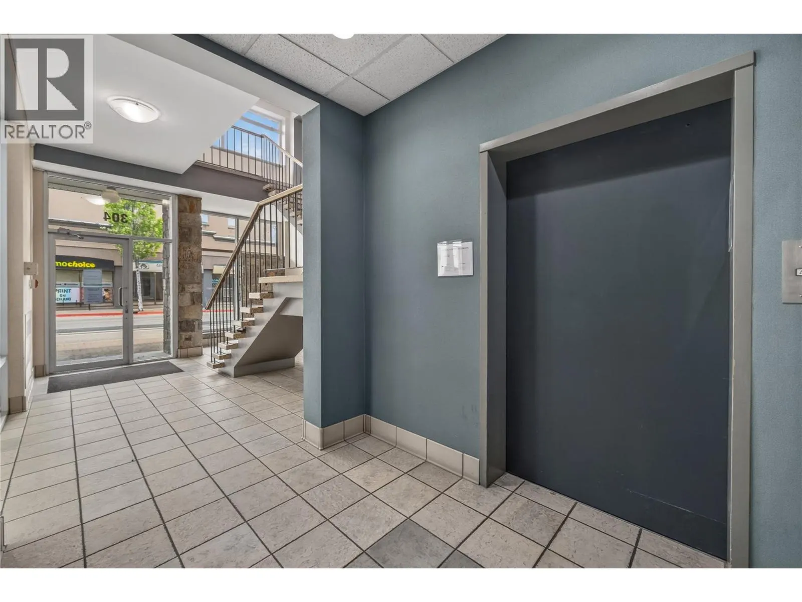304 Martin Street Unit# 101/102
