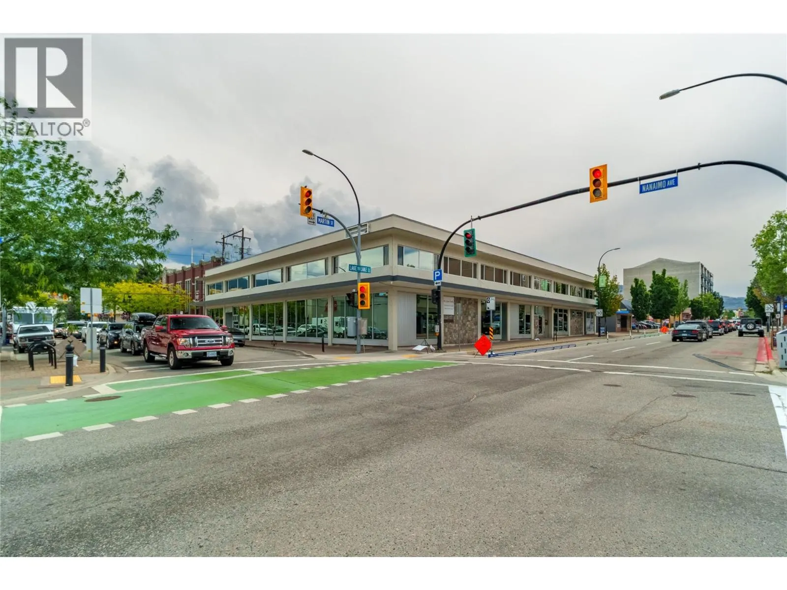 304 Martin Street Unit# 101/102