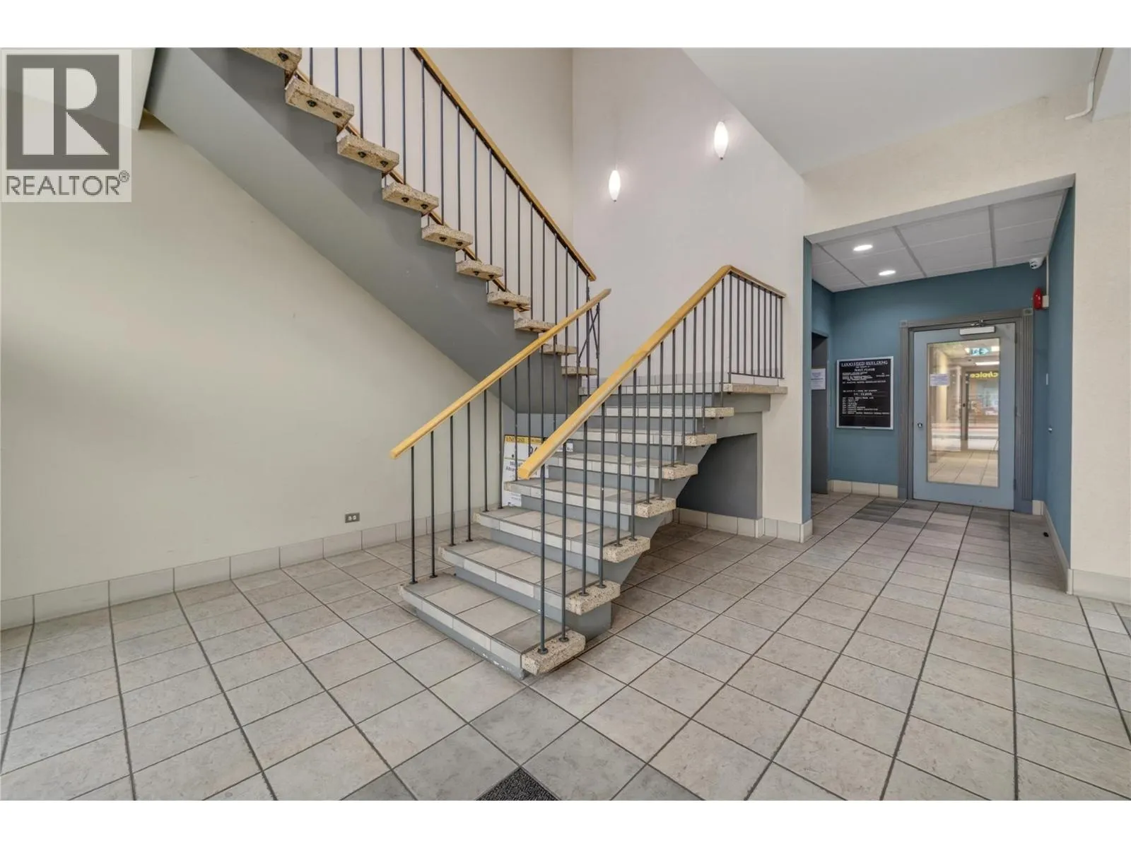 304 Martin Street Unit# 101/102