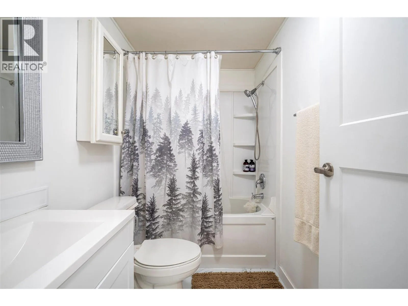 1881 Boucherie Road Unit# 45