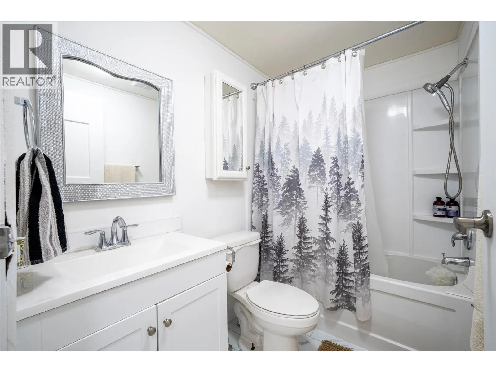 1881 Boucherie Road Unit# 45