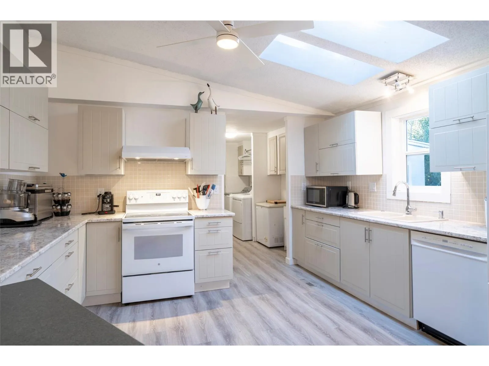 1881 Boucherie Road Unit# 45