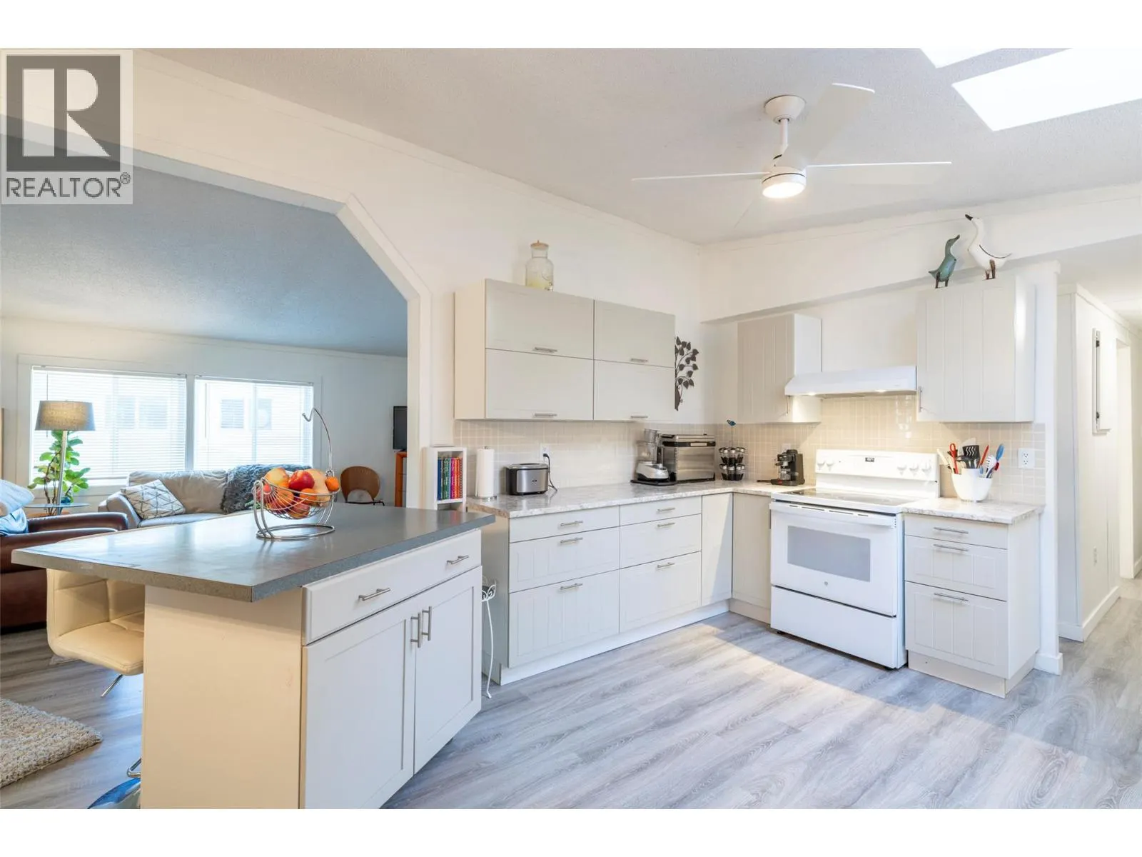 1881 Boucherie Road Unit# 45