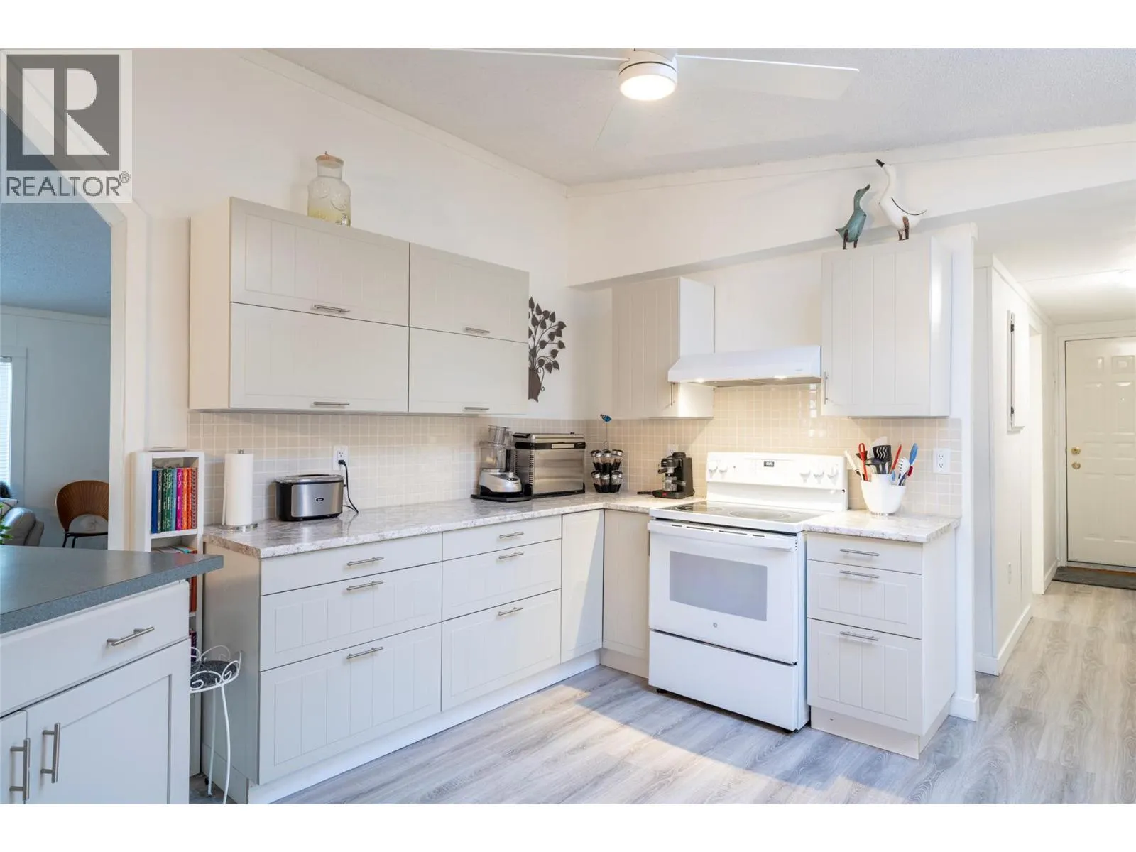 1881 Boucherie Road Unit# 45