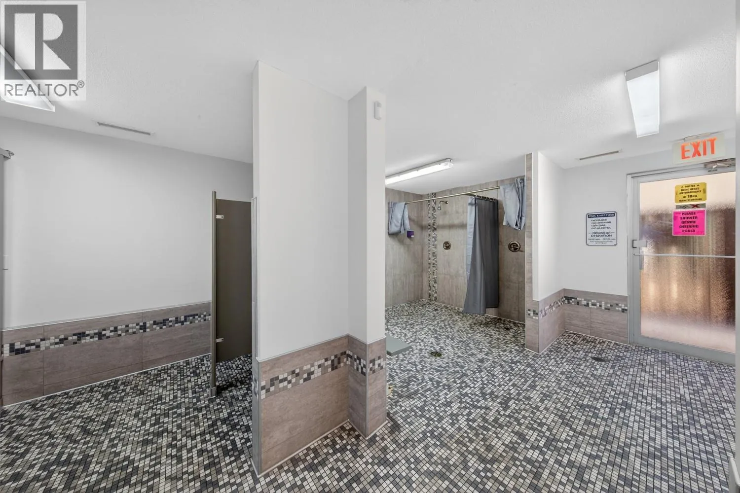 205 THIRD Avenue Unit# 2114