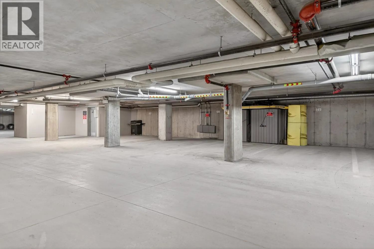 205 THIRD Avenue Unit# 2114