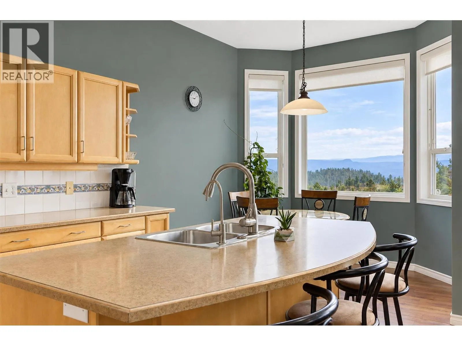 2280 Shannon Hills Drive