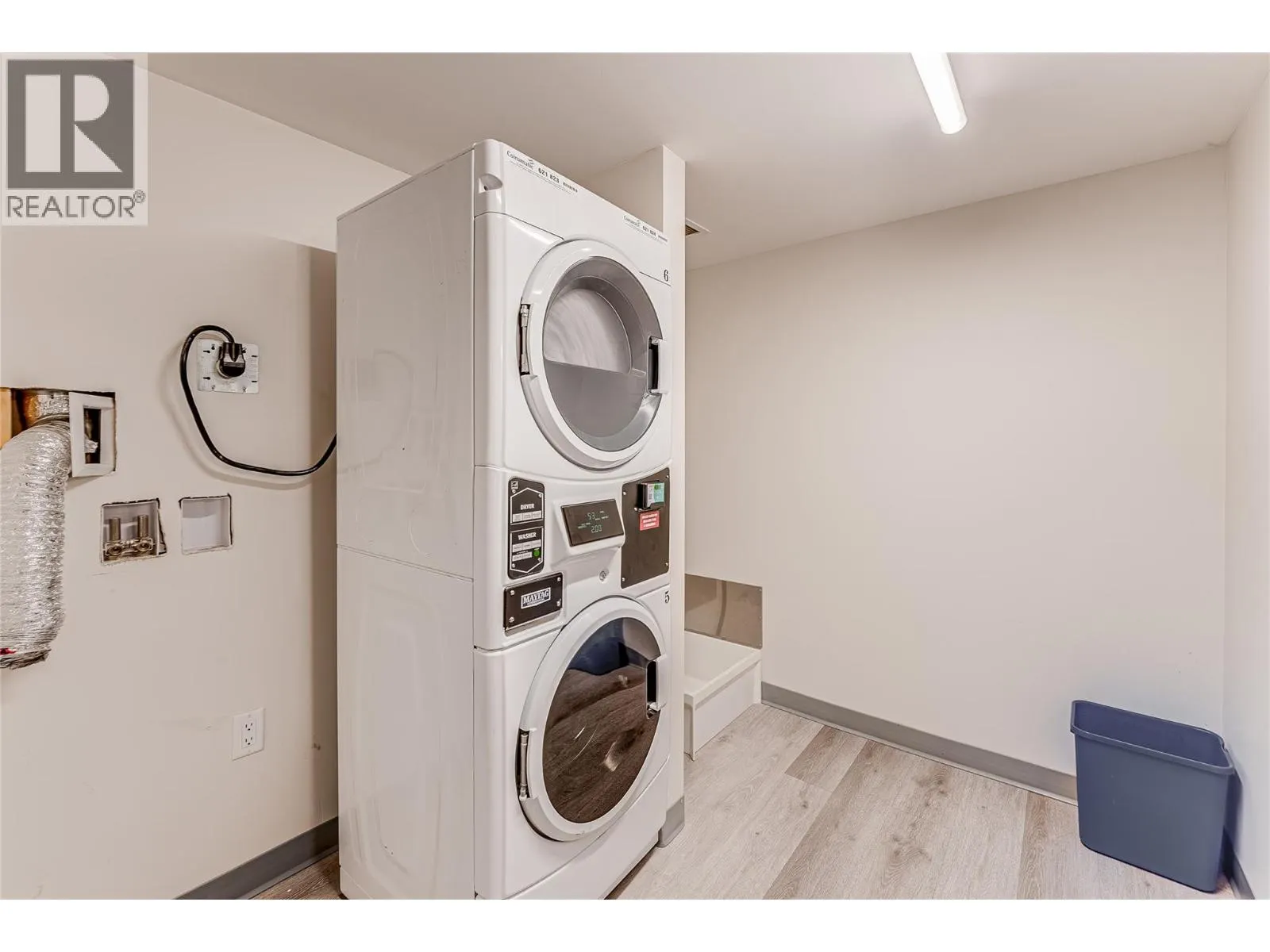 2555 Lakeshore Road Unit# 321