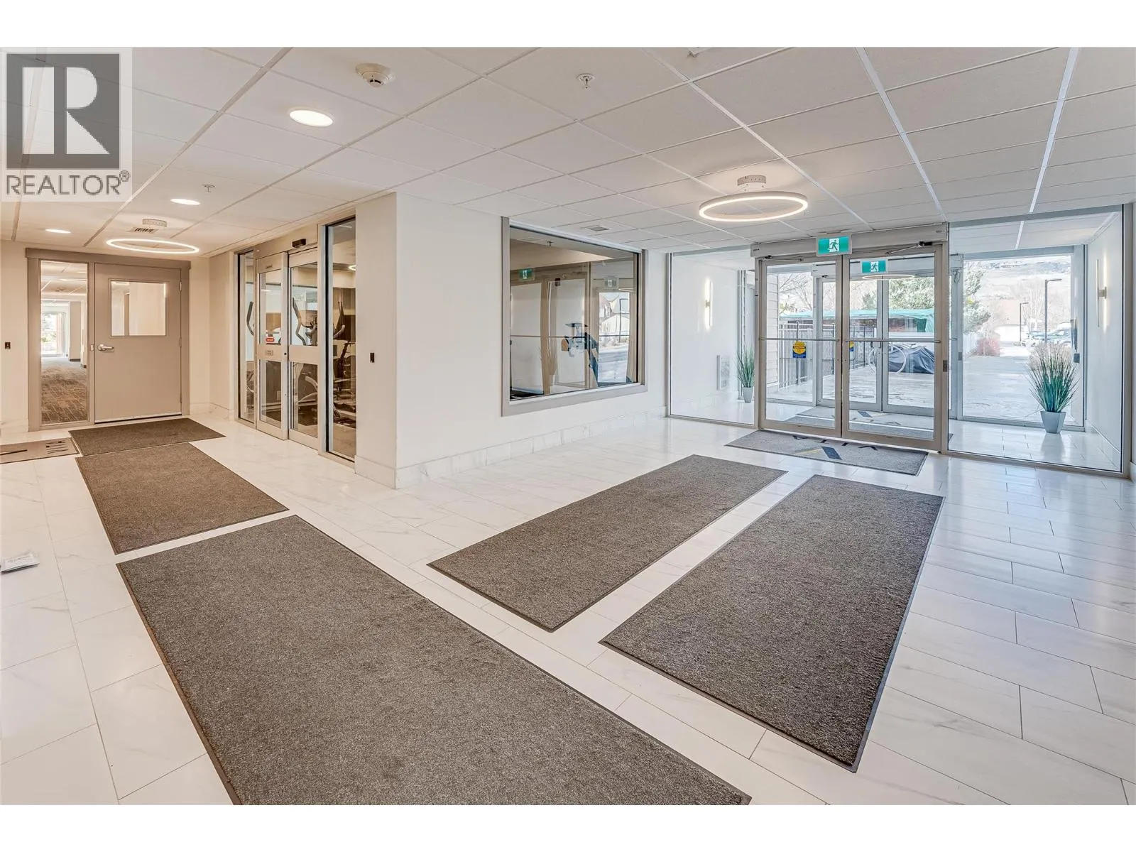 2555 Lakeshore Road Unit# 321