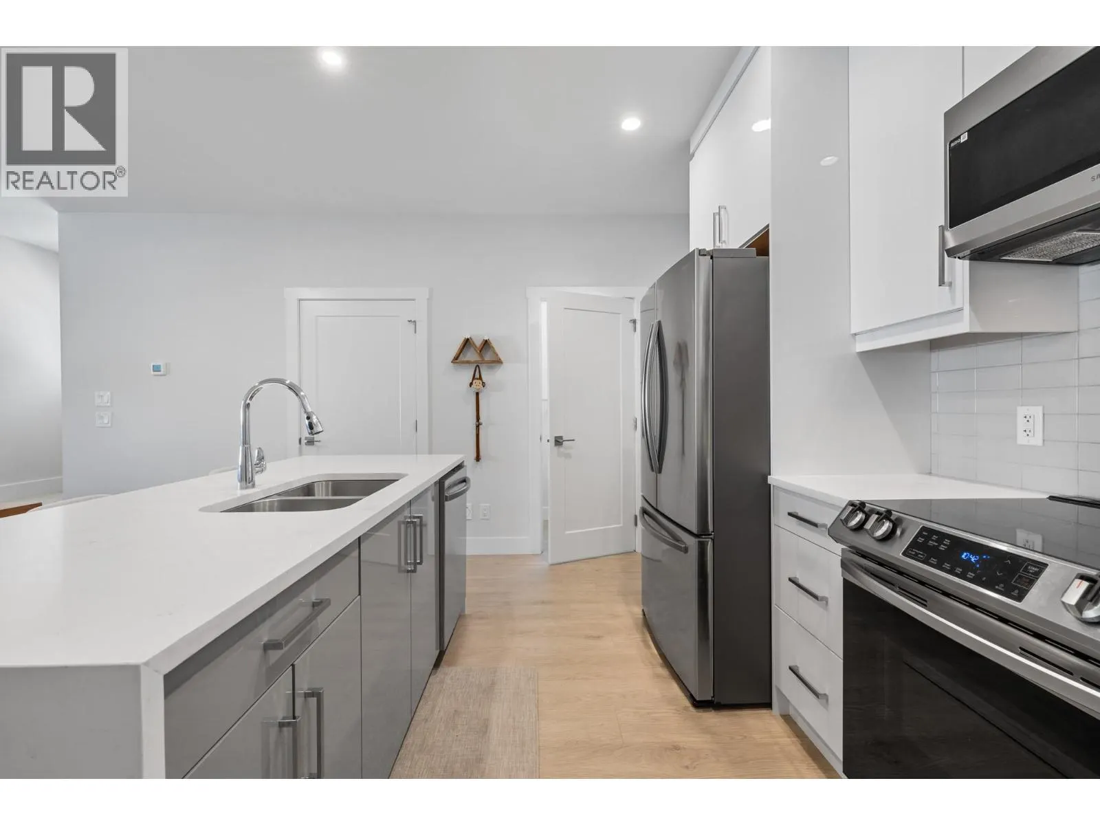 115 Wyndham Crescent Unit# 12