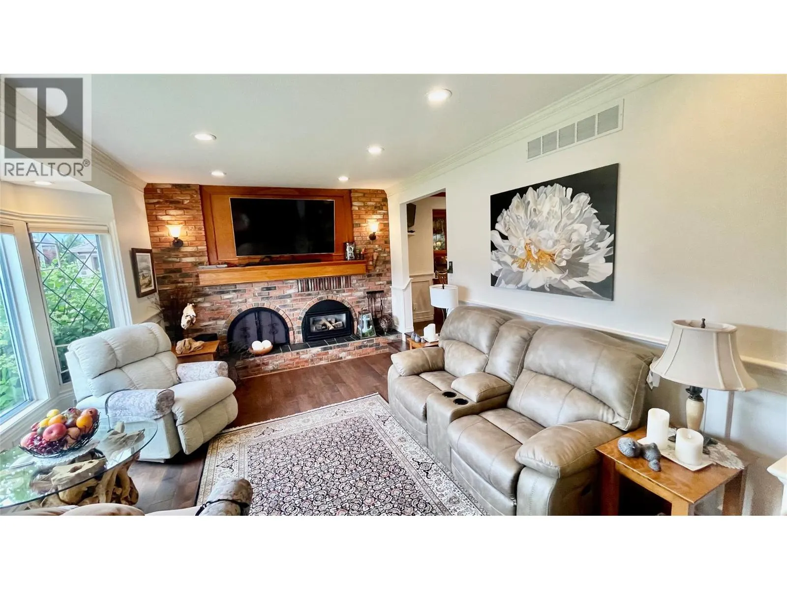 1350 Green Bay Road