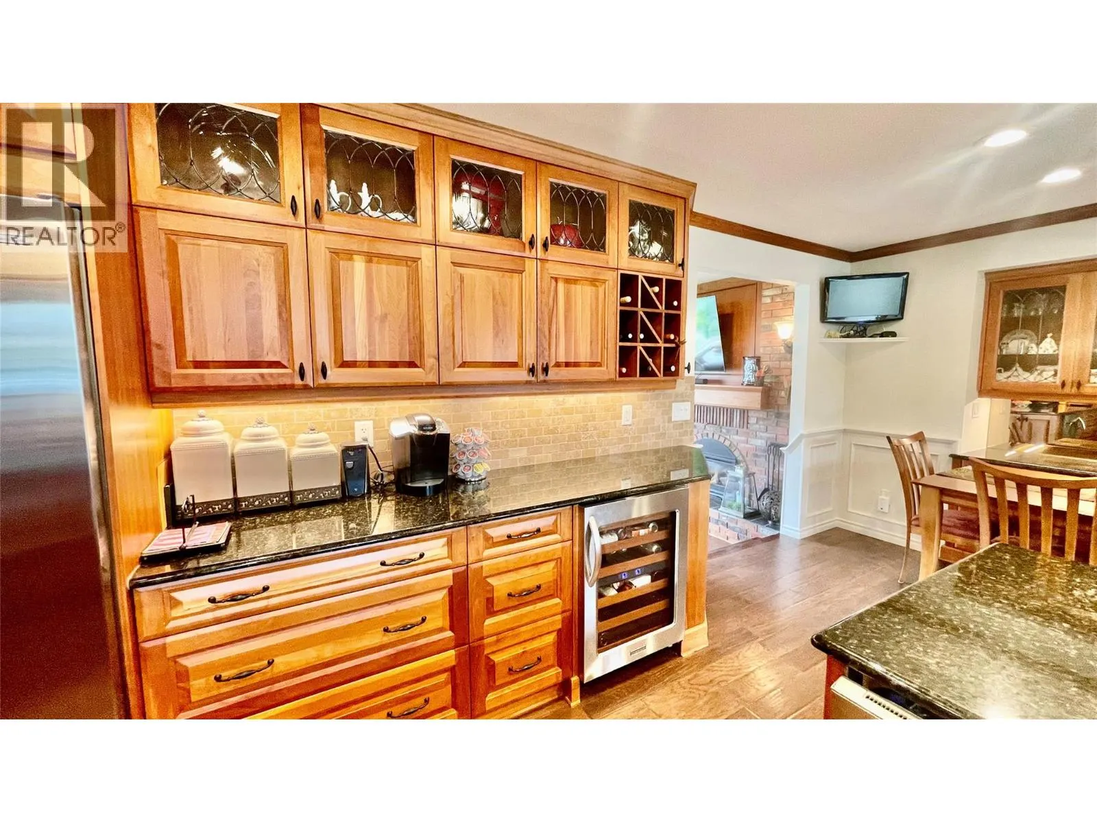 1350 Green Bay Road