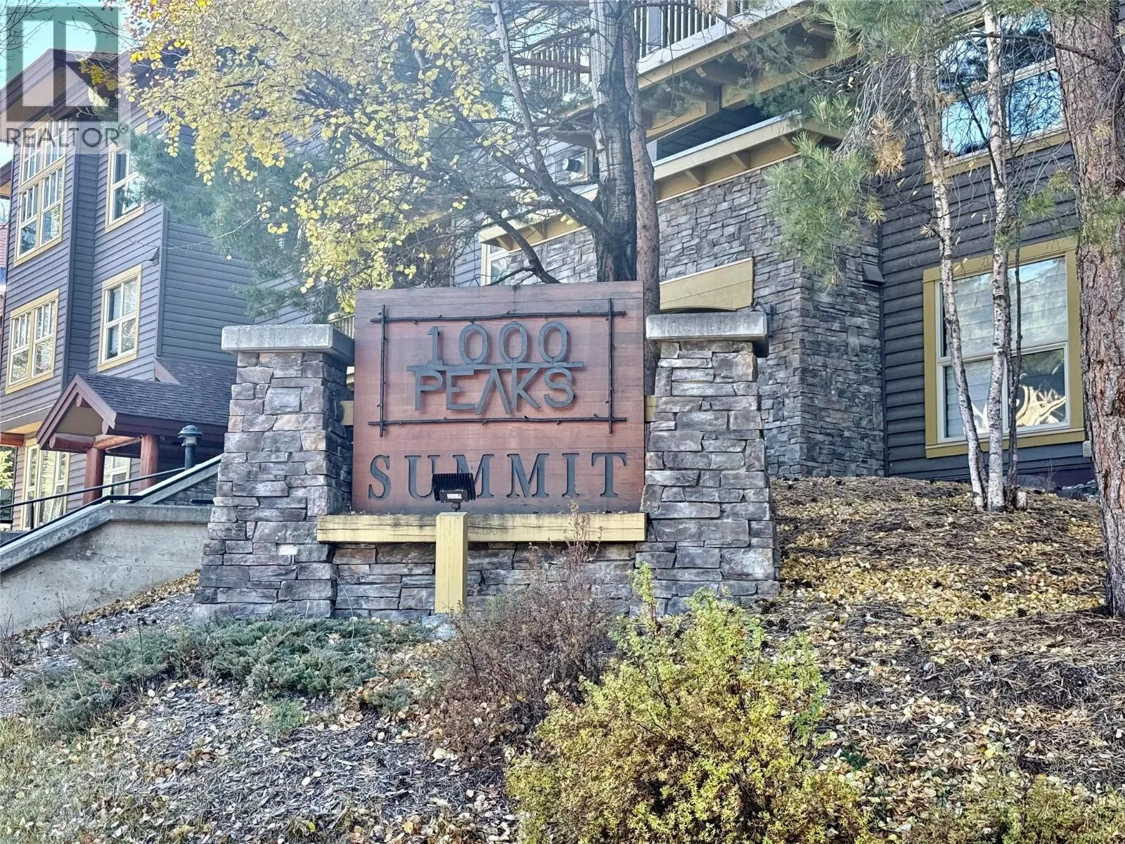 2070 Summit Drive Drive Unit# 306