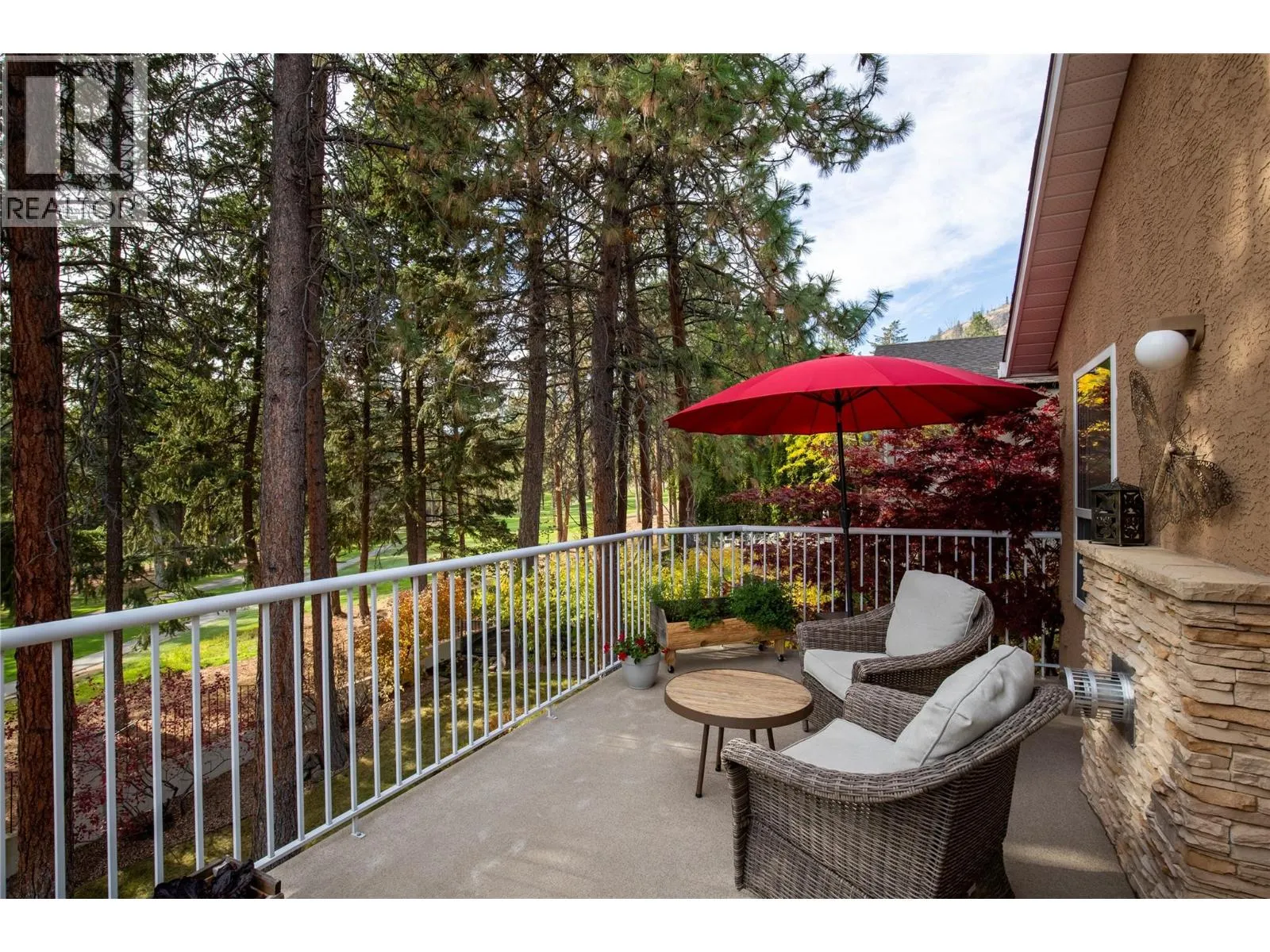 2215 Shannon Woods Place
