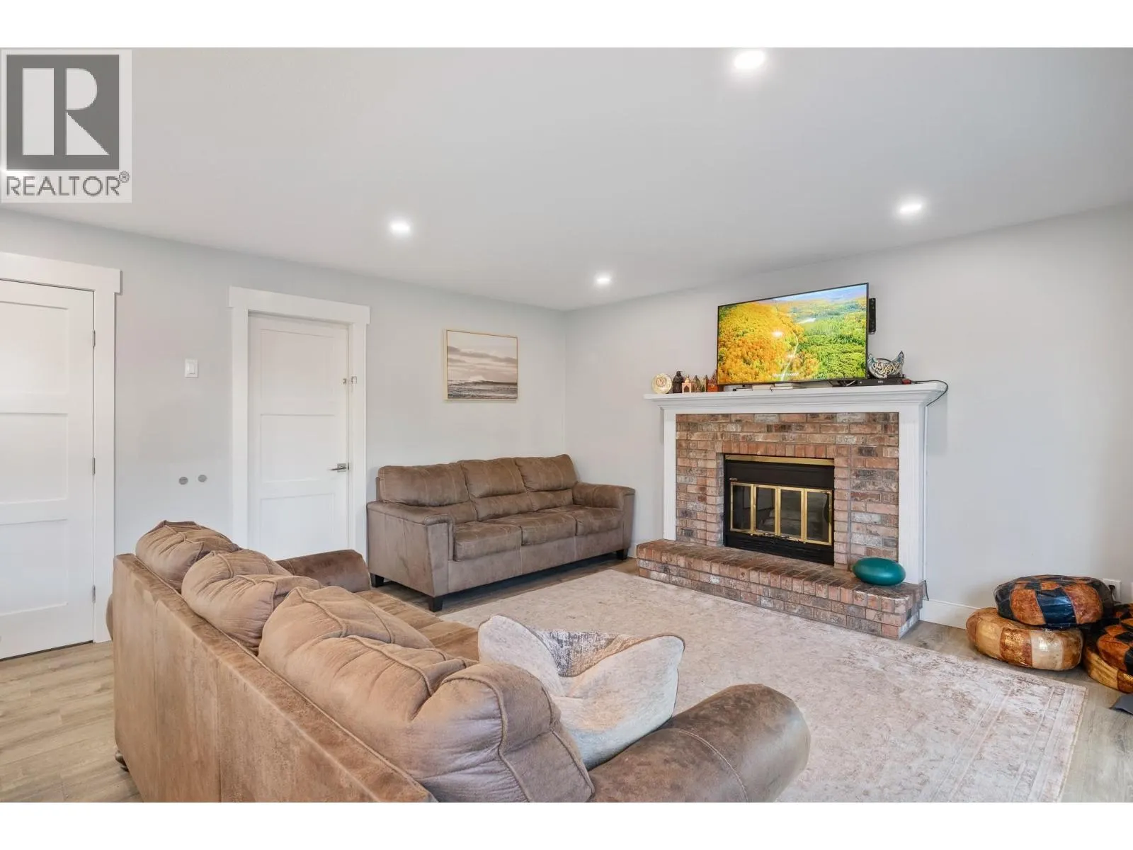 1042 Wintergreen Drive