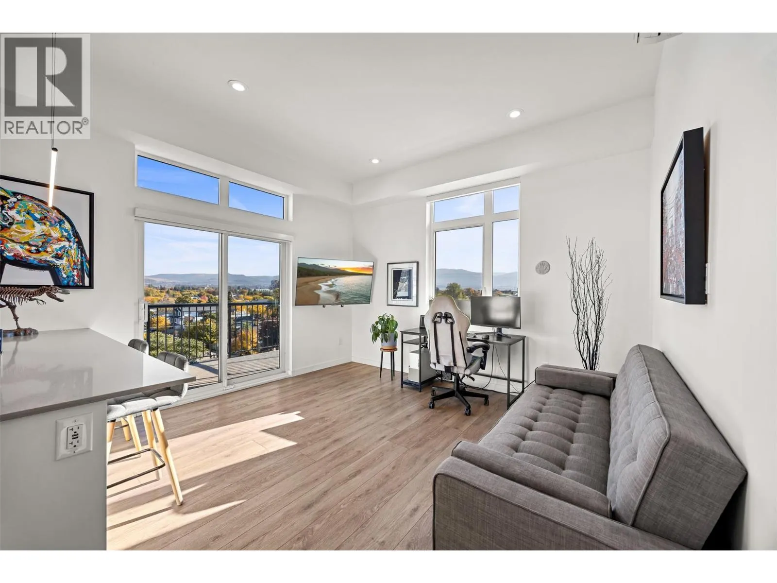 660 Cawston Avenue Unit# 604
