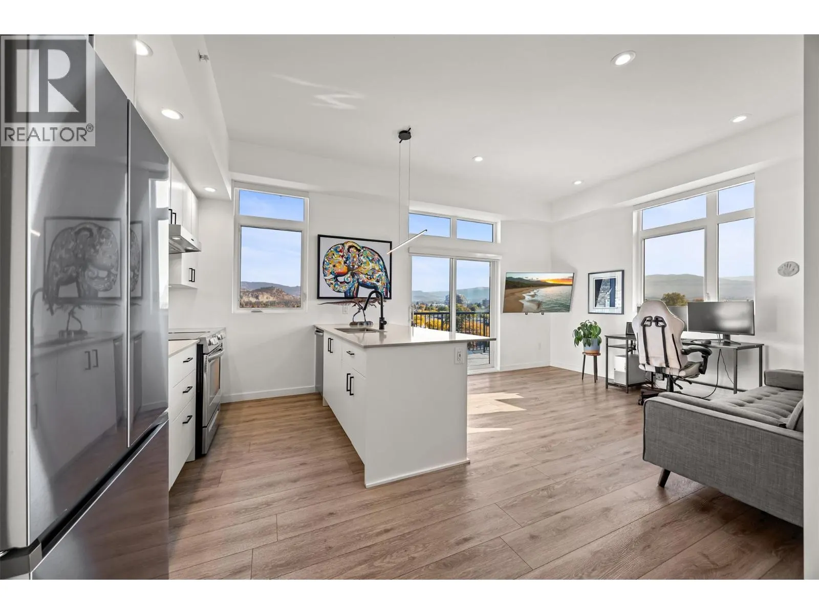 660 Cawston Avenue Unit# 604