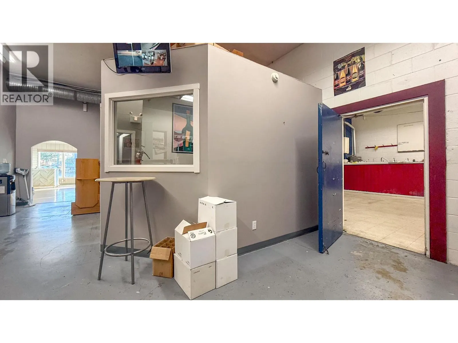 4313 25 Avenue Unit# 2A & 3A