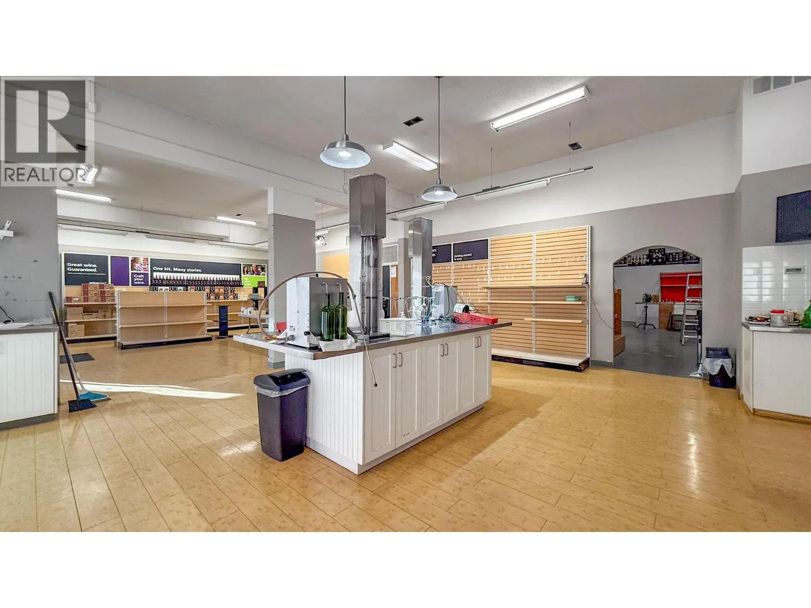 4313 25 Avenue Unit# 2A & 3A