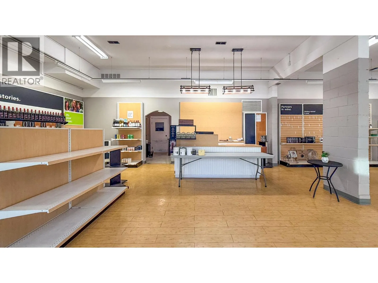 4313 25 Avenue Unit# 2A & 3A