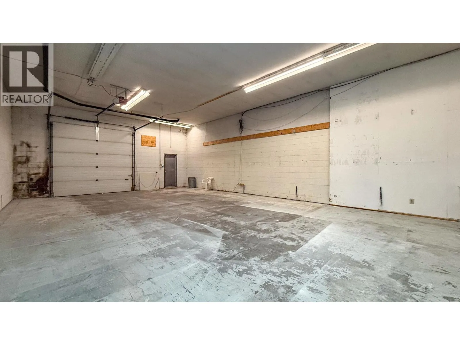 4313 25 Avenue Unit# 2A & 3A
