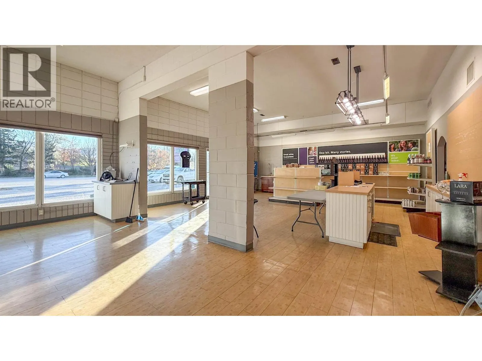 4313 25 Avenue Unit# 2A & 3A