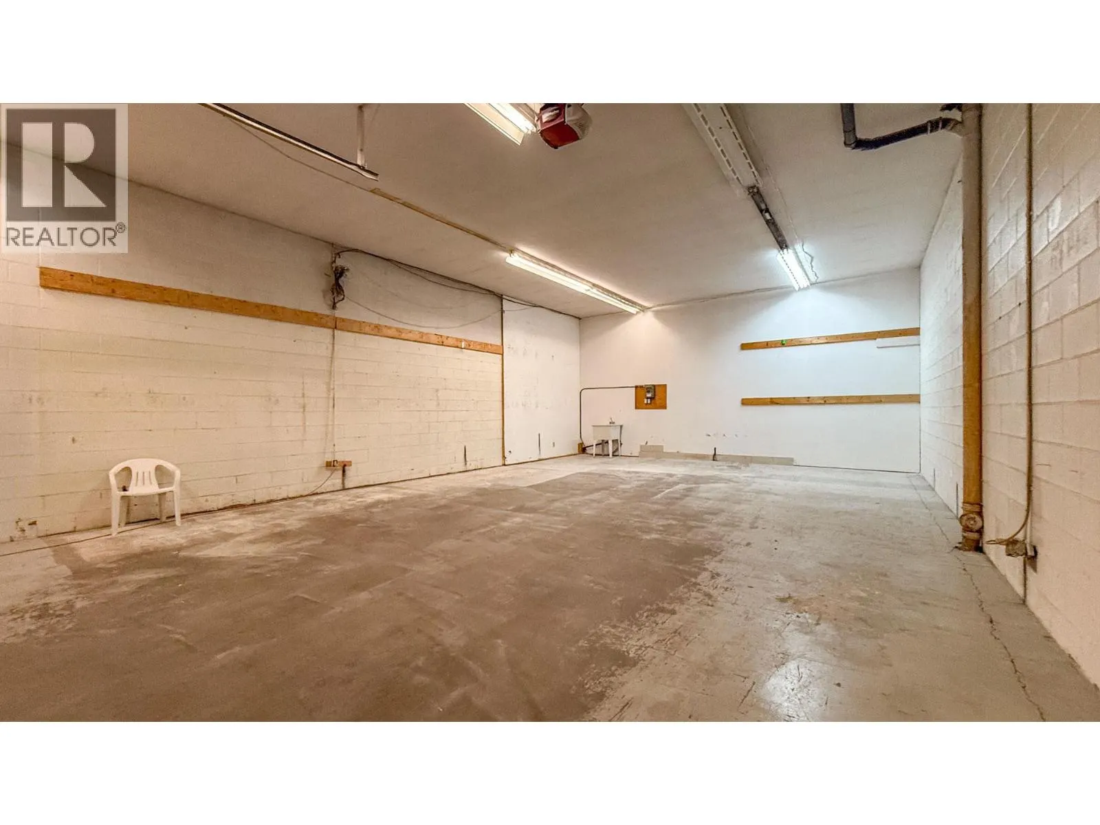 4313 25 Avenue Unit# 2A & 3A