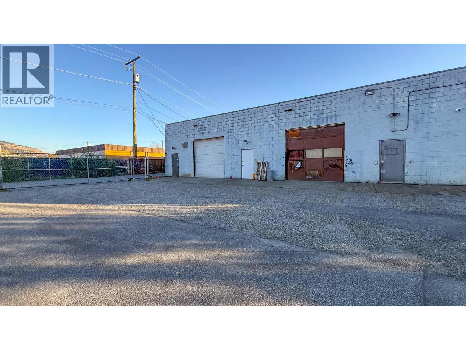 4313 25 Avenue Unit# 2A & 3A