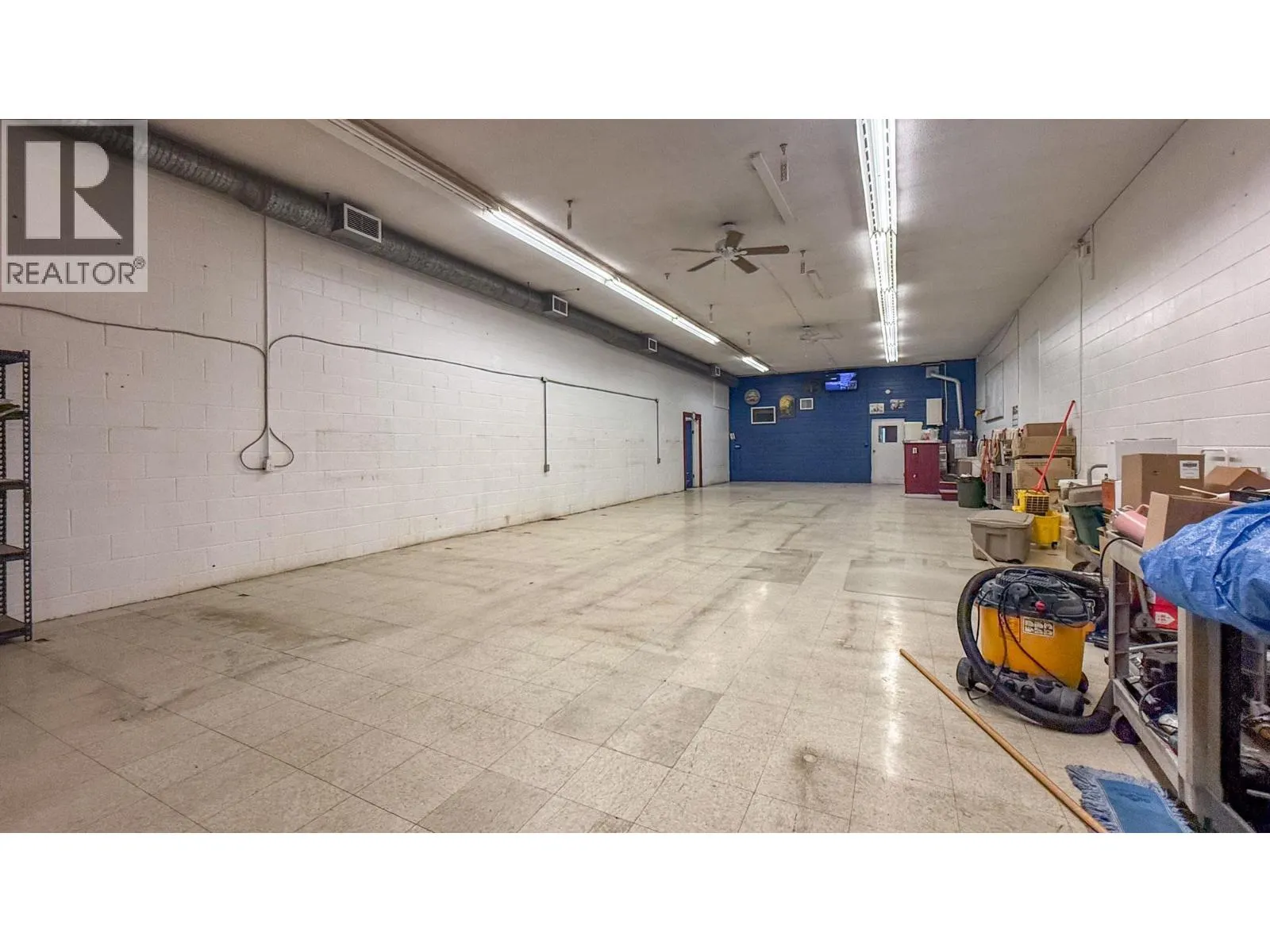 4313 25 Avenue Unit# 2A & 3A